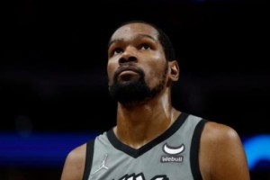  纽卡斯尔爆冷不敌升班马，主教练赛后揽全责  