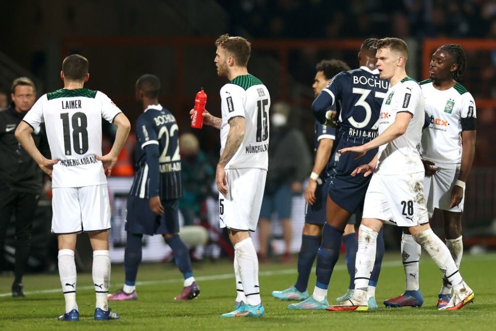 波鸿升班马爆冷终结领头羊连胜